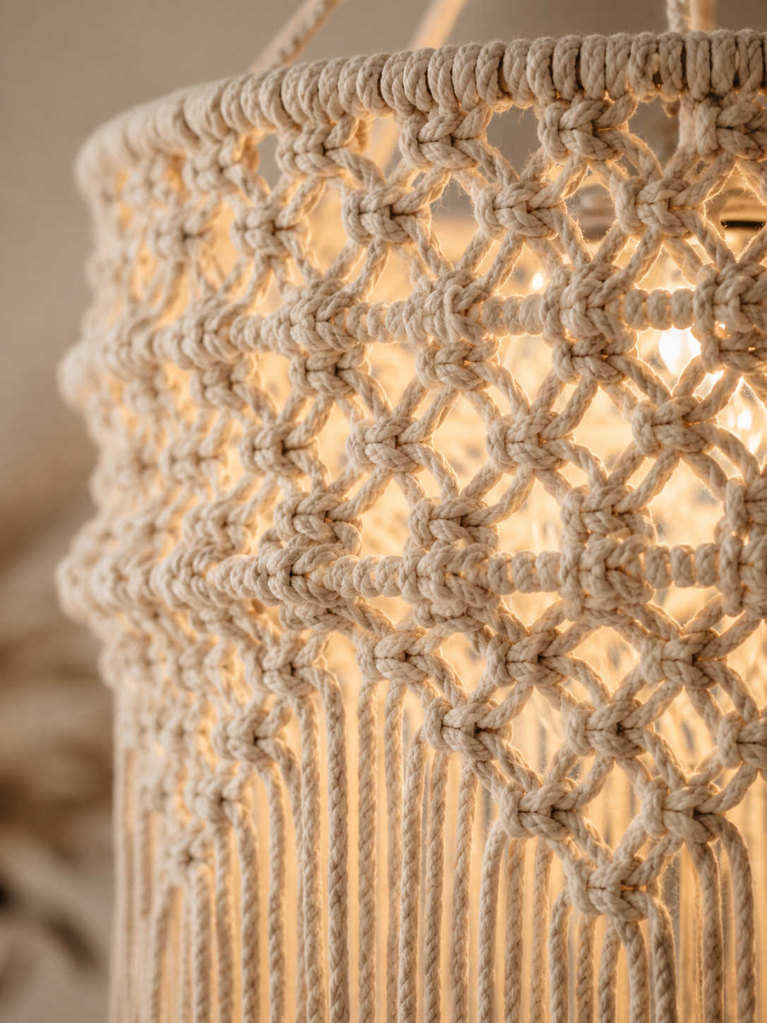 Drum Lampshade – Lattice Fringe Pendant Light